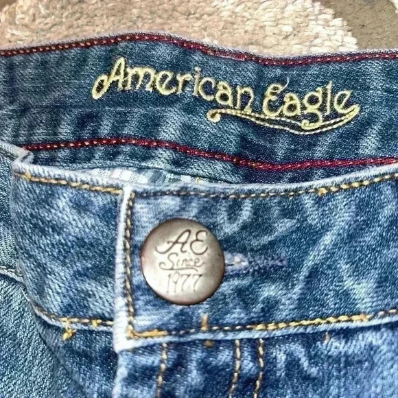 American Eagle Vintage Blue Cuffed shorts size 4 - Picture 4 of 9